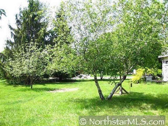 3rd image of 1209 Meadowwood Drive