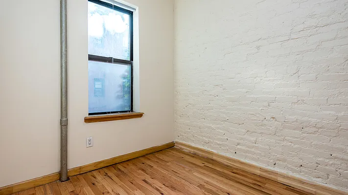 Rented by Nooklyn NYC LLC | media 6