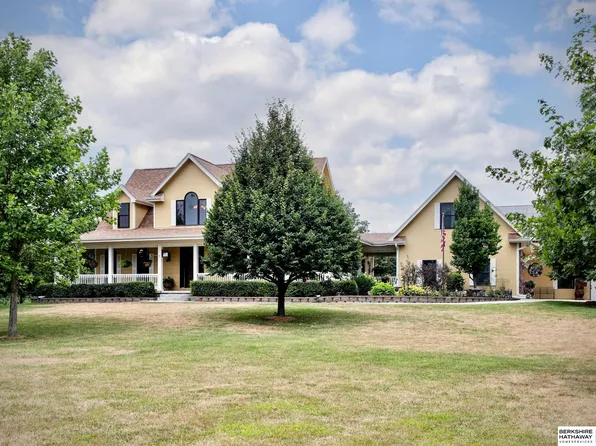 14102 S 65th St, Papillion, NE 68133