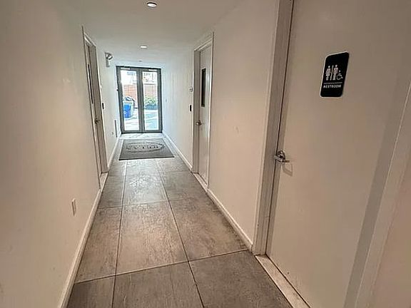3rd image of 222 E 21st St Unit 107