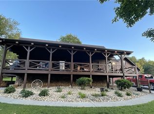 415 Aderhold Rd, Saxonburg, PA 16056