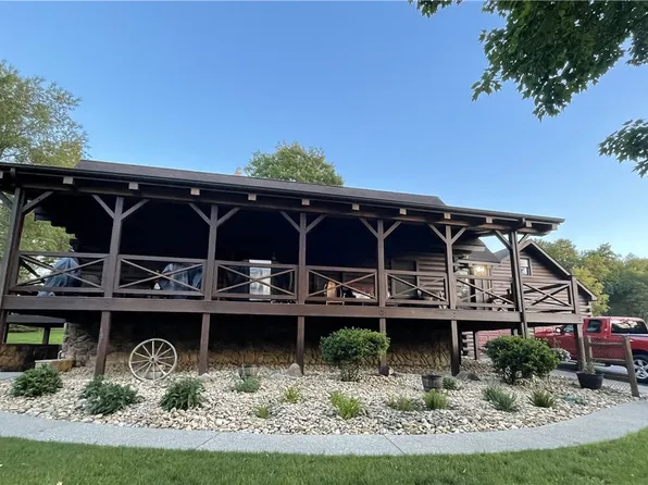 415 Aderhold Rd, Saxonburg, PA 16056