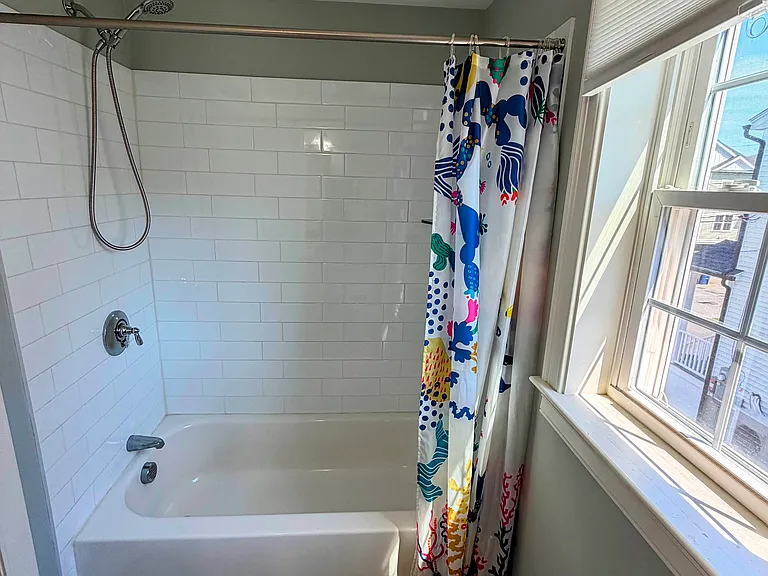 34 Mott St — Photo 10