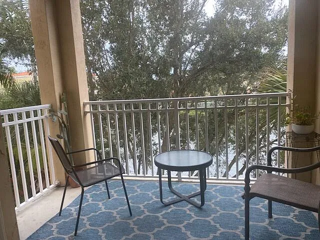 1 bed, 1.0 bath, 900 sqft, $2,000 — Photo 1