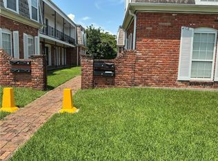 4108 Roneagle St #B, New Orleans, LA 70122