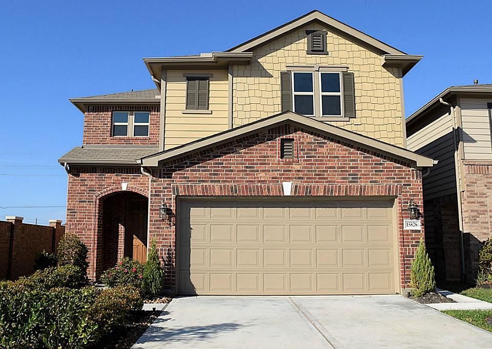1st image of 15826 Copper Oak Ln