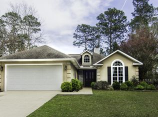 8912 Boxwood Ln, Gautier, MS 39553