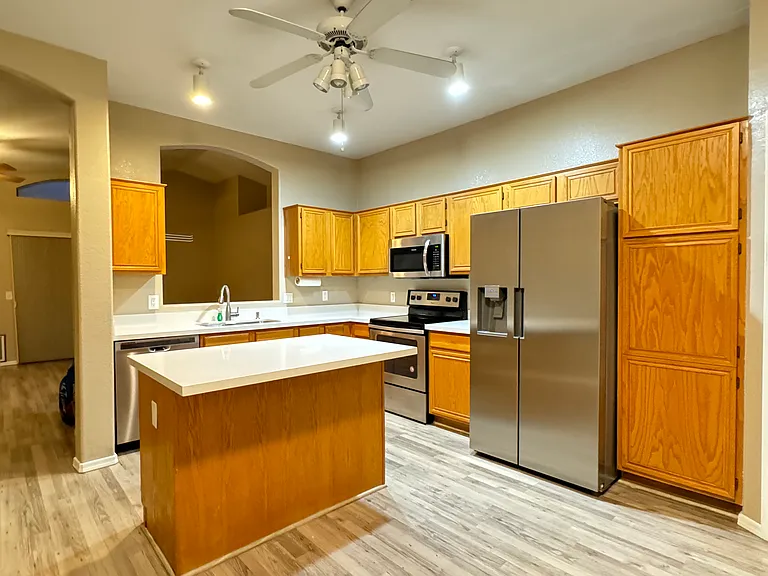 7443 W Via Del Sol Dr — Photo 8