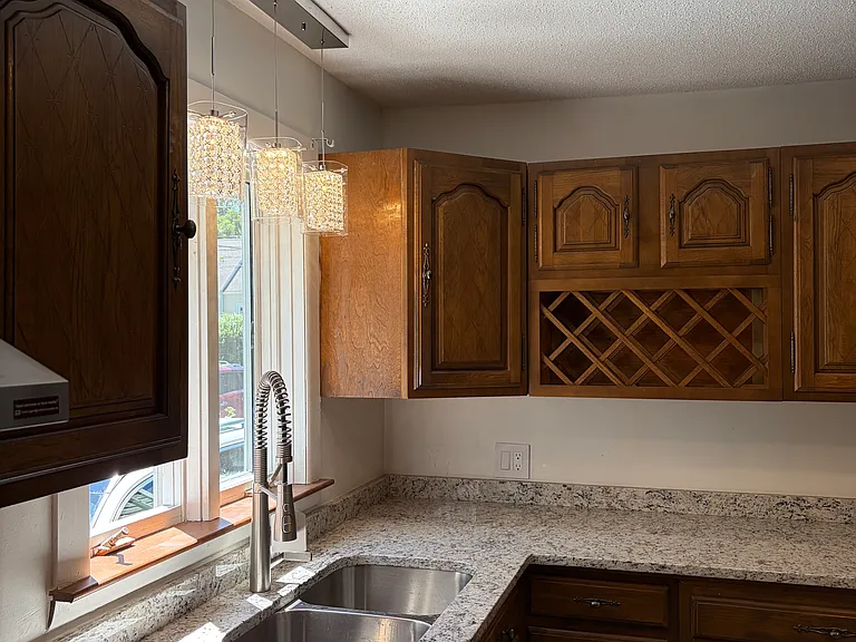 45 Tunxis St — Photo 32