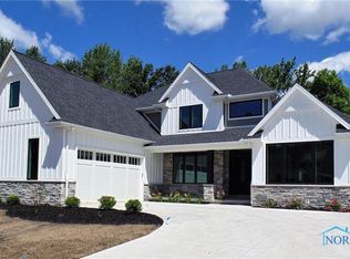 7512 Larberg Ln, Sylvania, OH 43560