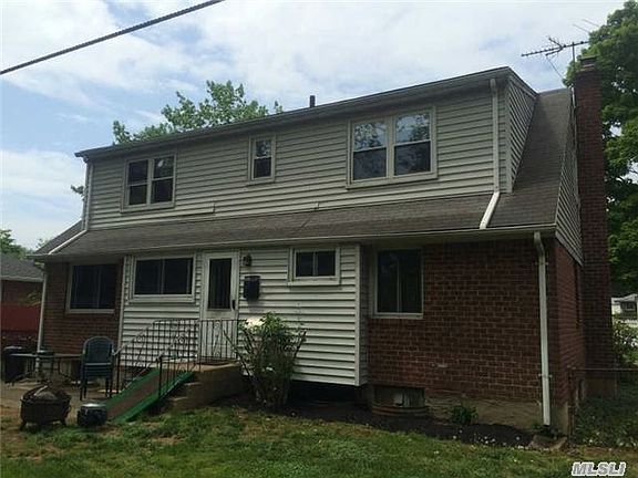 4th image of 40 Grover Ln