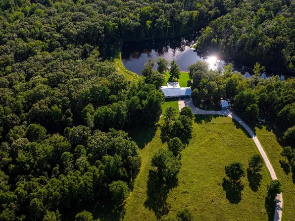 402 County Road 4580, Winnsboro, TX 75494