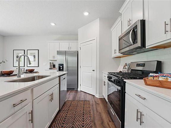 7th image of this home