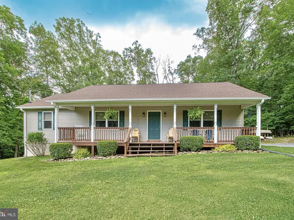 216 Running Bear Ct, Front Royal, VA 22630