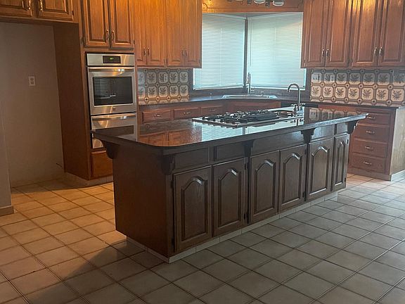 4th image of 13620 Chinquapin Dr