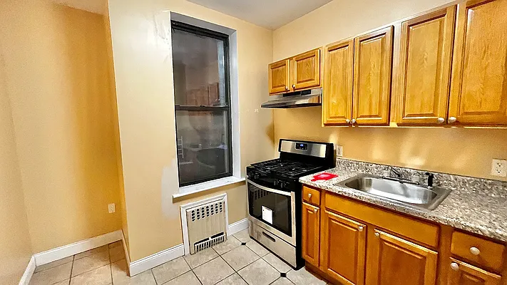 Rented by Oxford Property Group | media 3