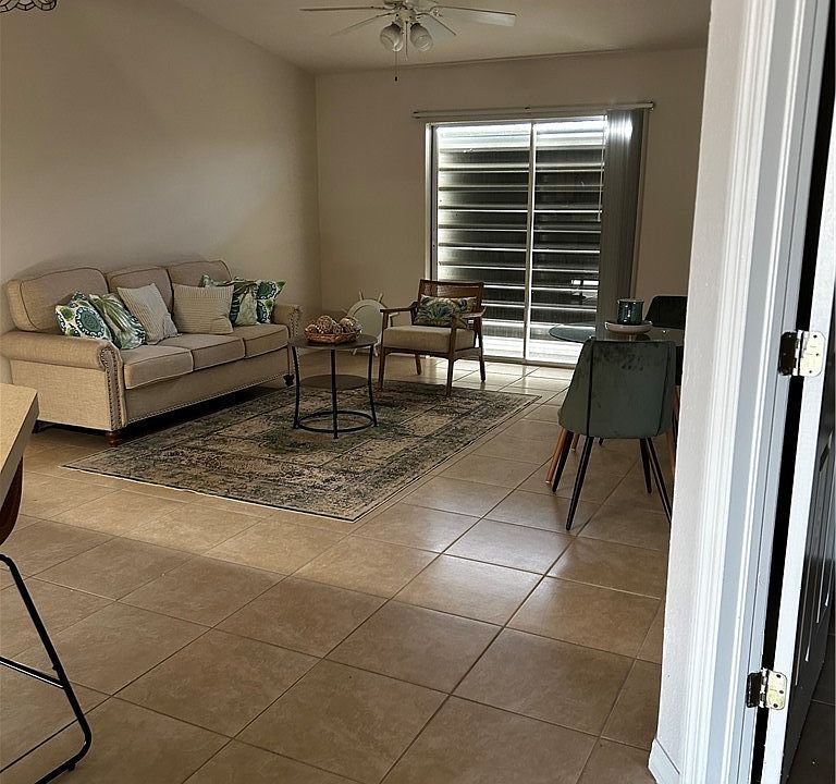 1st image of 1427 NE 8th Pl