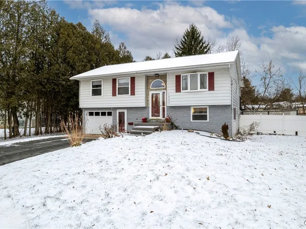 1503 Redwood Ave, Utica, NY 13502