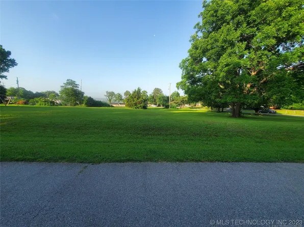 1414 E Highview St, Cleveland, OK 74020