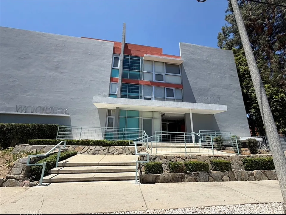 4807 Woodley Ave #309
