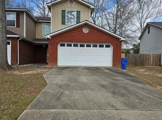 114 Candle Brook Dr, Dothan, AL 36303