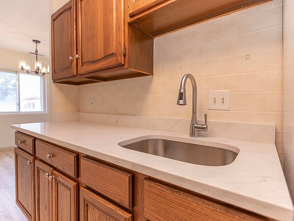 5th image of 98 State Rd APT 6