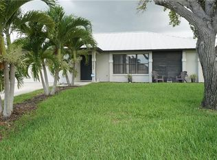 1203 SE 33rd St, Cape Coral, FL 33904