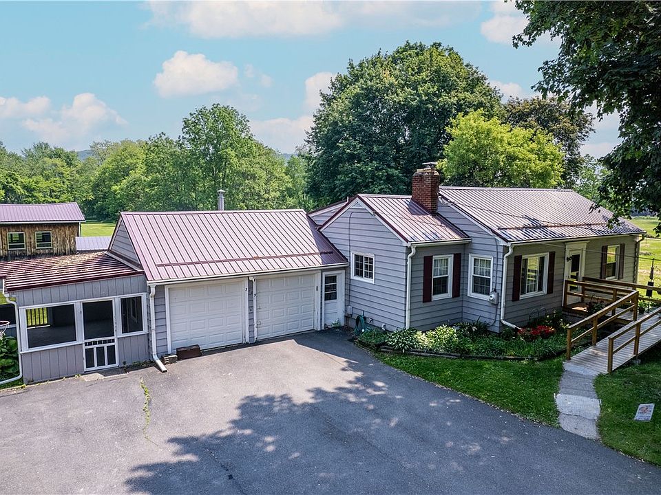 1st image of 3189 Lower Maple Ave