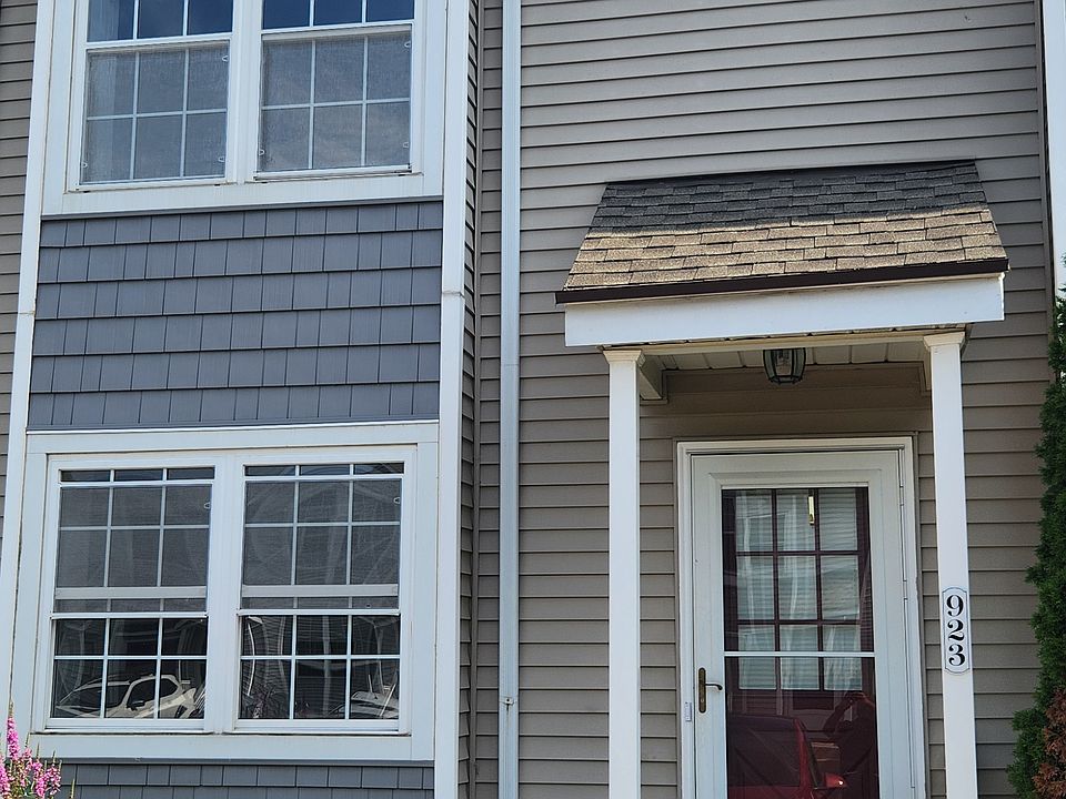 1st image of 923 Noddymill Ln E