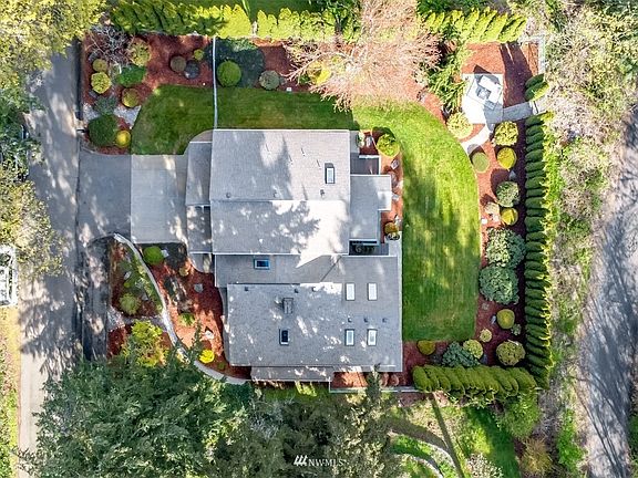 Arial view of property