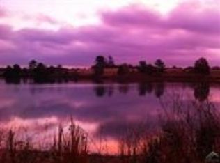 2306 Huntington Rd, Salina, KS 67401