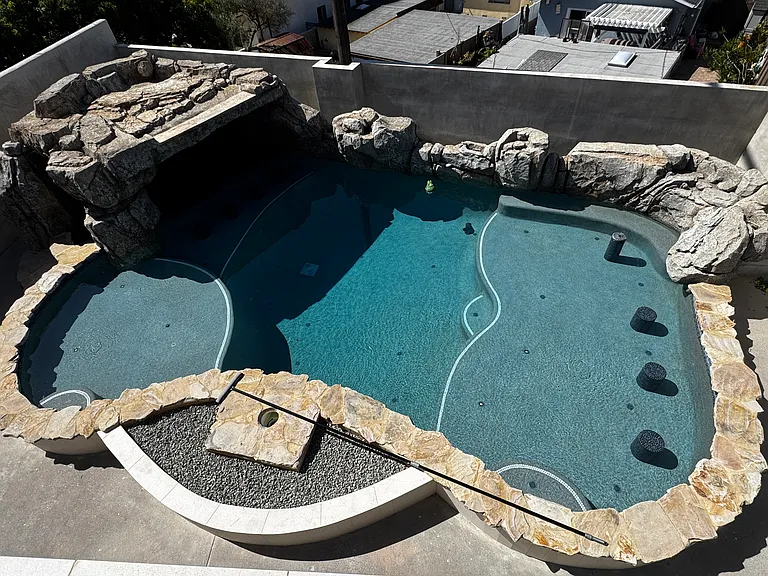 706 Rita St — Photo 36