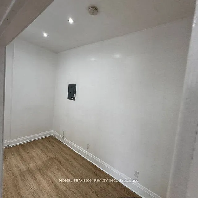 1 bed, $1,200 — Photo 4