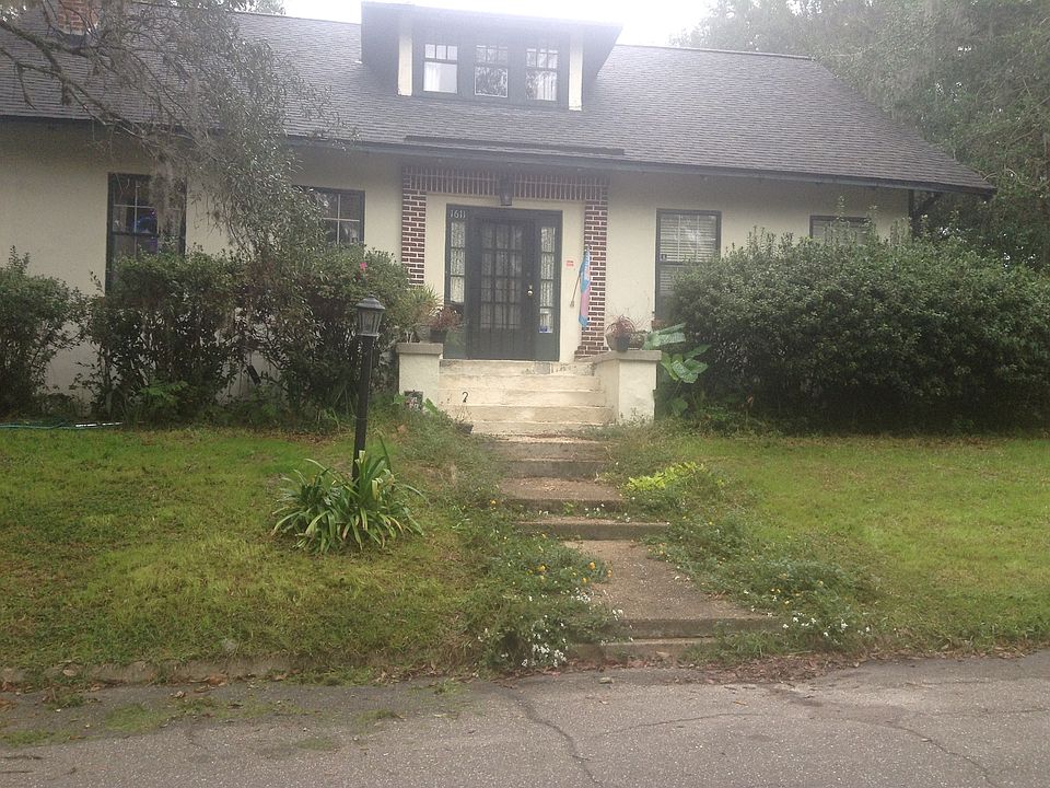 1611 ingleside avenue