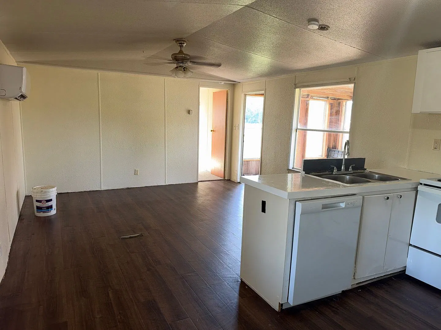 3-Bedroom, 2-Bath Home on Acreage — Photo 4