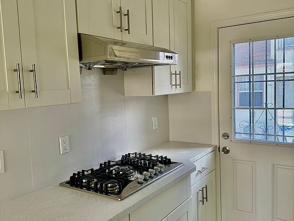2nd image of 1613 S Gladys Ave APT 3