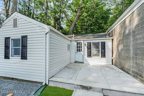 18 Maple Ave Photo 1