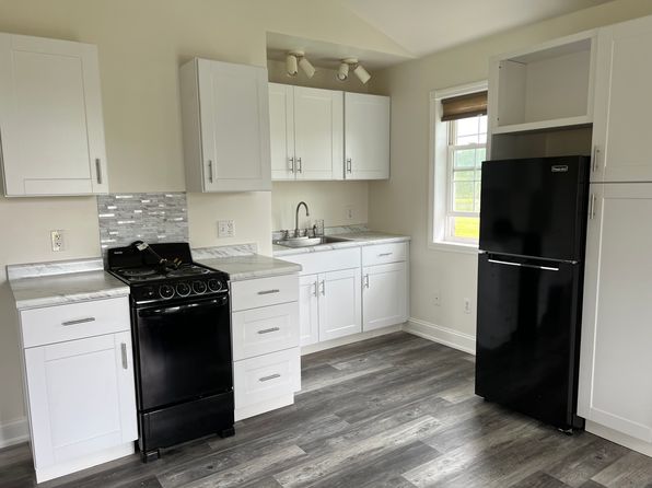 11 Iris Ln #1, Jeffersonville, VT 05464
