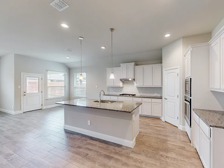 3017 Hampton Path — Photo 6