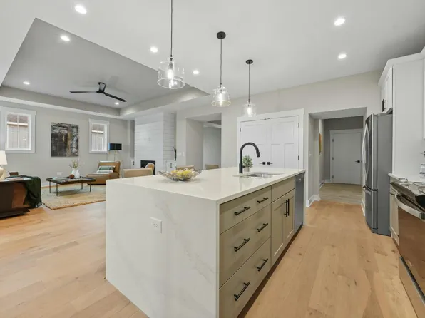 8866 Coe Dr, Plain City, OH 43064