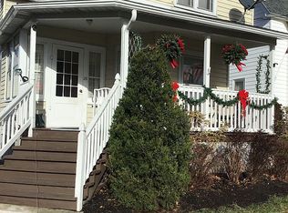 25 Oakland Ave, Gloversville, NY 12078