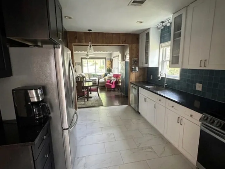 610 Northwood St — Photo 17