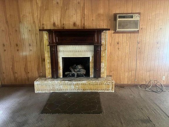 3rd image of 112 Garnet St