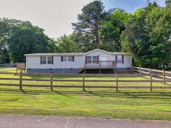 5828 Church St, Flowery Branch, GA 30542
