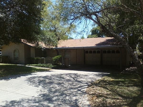 1st image of 1534 Larkspur