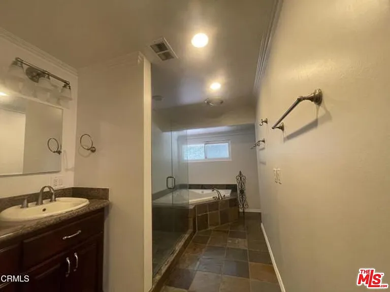 1024 Laguna Ter — Photo 24