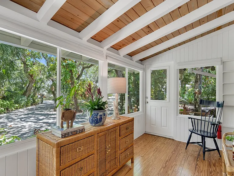 1930 W Shell Ln — Photo 20