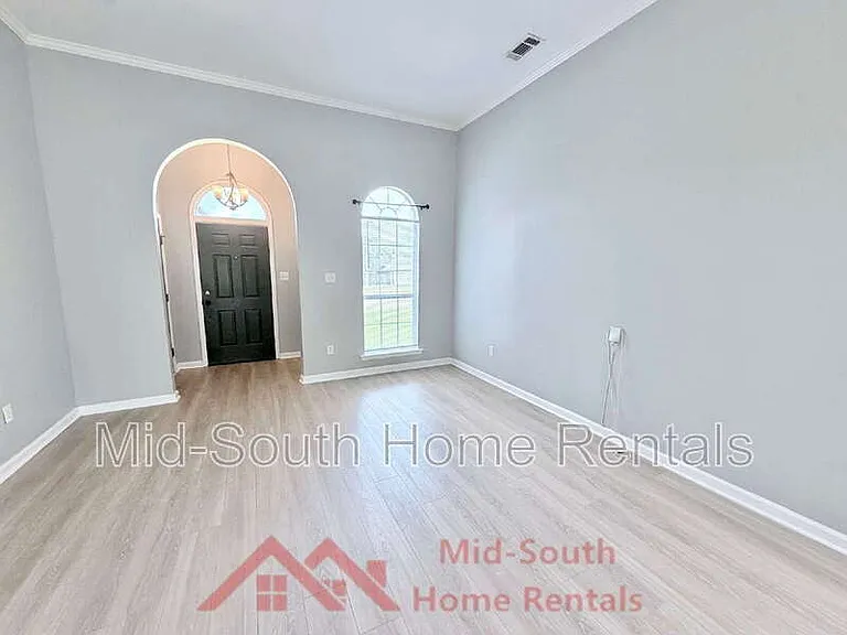 434 N Ericson Rd — Photo 5
