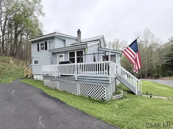 157 Westpoint Rd, Mineral Point, PA 15942