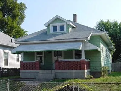 801 Malvern St photo 1